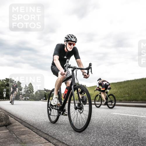 21.06.2026 - 29. Vierlanden-Triathlon H.Heesch http://msf.ph/oto/9903883 21.06.2026 10:17:44 Radfahren 63, 458, 475 meine-sportfotos.de