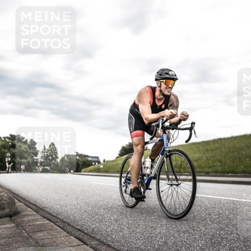 21.06.2026 - 29. Vierlanden-Triathlon H.Heesch http://msf.ph/oto/9903914 21.06.2026 10:17:58 Radfahren 3, 422, 444, 474 meine-sportfotos.de