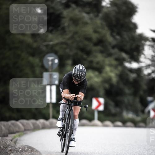 21.06.2026 - 29. Vierlanden-Triathlon H.Heesch http://msf.ph/oto/9903940 21.06.2026 10:19:11 Radfahren 24, 45, 247, 261, 418 meine-sportfotos.de