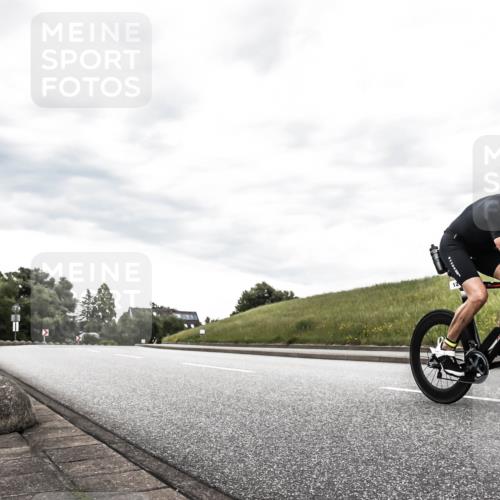 21.06.2026 - 29. Vierlanden-Triathlon H.Heesch http://msf.ph/oto/9903943 21.06.2026 10:18:18 Radfahren 105, 124, 279 meine-sportfotos.de