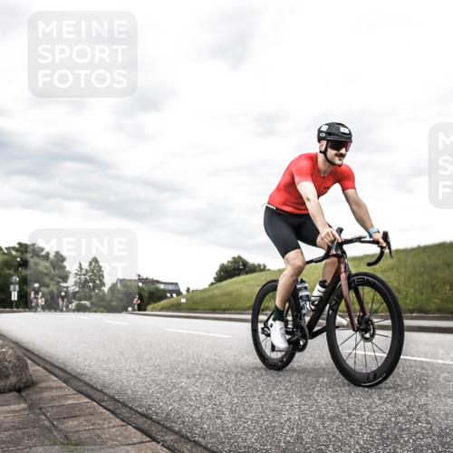 21.06.2026 - 29. Vierlanden-Triathlon H.Heesch http://msf.ph/oto/9903946 21.06.2026 10:18:33 Radfahren 121, 446 meine-sportfotos.de
