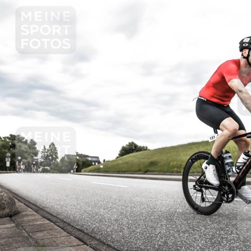 21.06.2026 - 29. Vierlanden-Triathlon H.Heesch http://msf.ph/oto/9903950 21.06.2026 10:18:33 Radfahren 121, 446 meine-sportfotos.de
