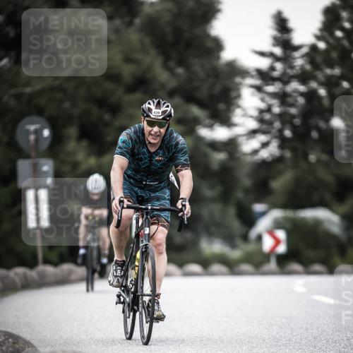 21.06.2026 - 29. Vierlanden-Triathlon H.Heesch http://msf.ph/oto/9903976 21.06.2026 10:18:07 Radfahren 64, 191, 439, 477 meine-sportfotos.de