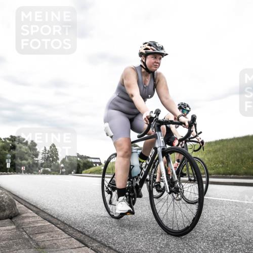 21.06.2026 - 29. Vierlanden-Triathlon H.Heesch http://msf.ph/oto/9903990 21.06.2026 10:23:14 Radfahren 287, 296, 526 meine-sportfotos.de