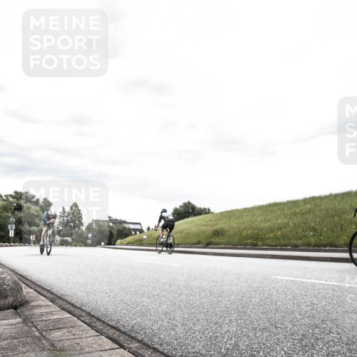 21.06.2026 - 29. Vierlanden-Triathlon H.Heesch http://msf.ph/oto/9904026 21.06.2026 10:23:38 Radfahren 13, 132 meine-sportfotos.de