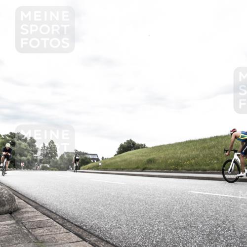 21.06.2026 - 29. Vierlanden-Triathlon H.Heesch http://msf.ph/oto/9904055 21.06.2026 10:23:50 Radfahren 12, 62, 288, 621 meine-sportfotos.de