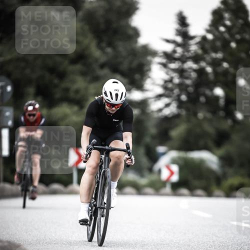 21.06.2026 - 29. Vierlanden-Triathlon H.Heesch http://msf.ph/oto/9904059 21.06.2026 10:19:27 Radfahren 171, 184, 242 meine-sportfotos.de