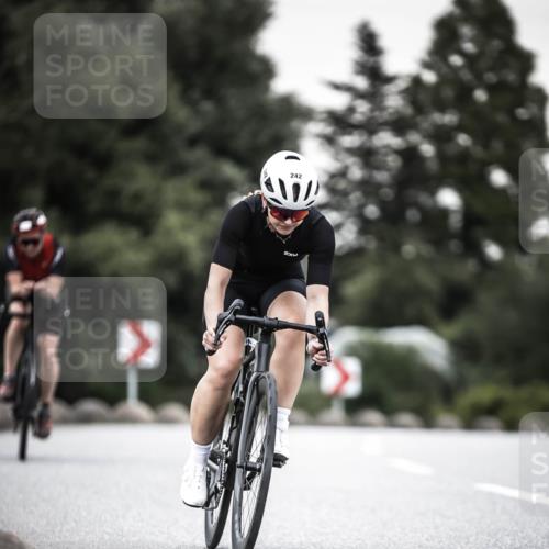 21.06.2026 - 29. Vierlanden-Triathlon H.Heesch http://msf.ph/oto/9904072 21.06.2026 10:19:27 Radfahren 171, 184, 242 meine-sportfotos.de