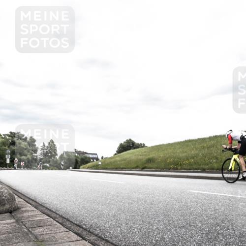 21.06.2026 - 29. Vierlanden-Triathlon H.Heesch http://msf.ph/oto/9904094 21.06.2026 10:24:14 Radfahren 32, 204, 240 meine-sportfotos.de