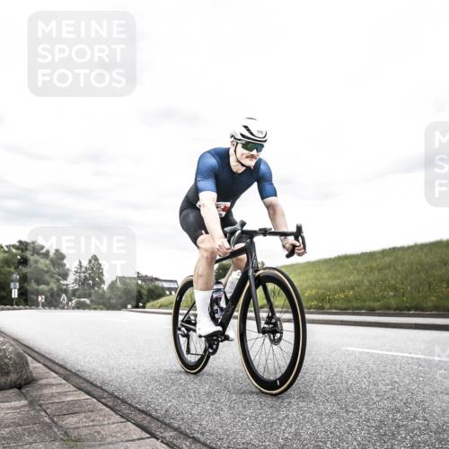 21.06.2026 - 29. Vierlanden-Triathlon H.Heesch http://msf.ph/oto/9904101 21.06.2026 10:24:21 Radfahren 74, 172, 196, 240 meine-sportfotos.de