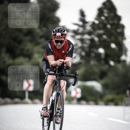 21.06.2026 - 29. Vierlanden-Triathlon H.Heesch http://msf.ph/oto/9904102 21.06.2026 10:19:29 Radfahren 171, 184, 242 meine-sportfotos.de