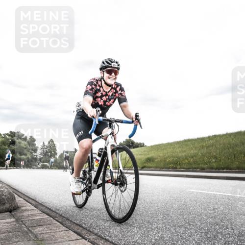 21.06.2026 - 29. Vierlanden-Triathlon H.Heesch http://msf.ph/oto/9904133 21.06.2026 10:24:34 Radfahren 84, 94, 169, 370, 552, 622, 625 meine-sportfotos.de