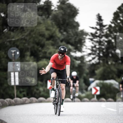 21.06.2026 - 29. Vierlanden-Triathlon H.Heesch http://msf.ph/oto/9904165 21.06.2026 10:18:31 Radfahren 87, 121, 393, 442, 446 meine-sportfotos.de