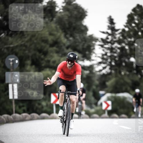 21.06.2026 - 29. Vierlanden-Triathlon H.Heesch http://msf.ph/oto/9904171 21.06.2026 10:18:31 Radfahren 87, 121, 393, 442, 446 meine-sportfotos.de