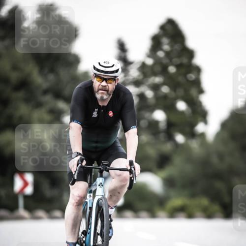 21.06.2026 - 29. Vierlanden-Triathlon H.Heesch http://msf.ph/oto/9904201 21.06.2026 10:19:39 Radfahren 403, 455 meine-sportfotos.de