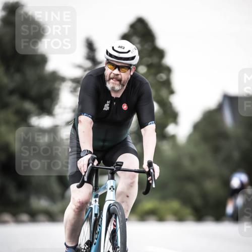 21.06.2026 - 29. Vierlanden-Triathlon H.Heesch http://msf.ph/oto/9904212 21.06.2026 10:19:39 Radfahren 403, 455 meine-sportfotos.de