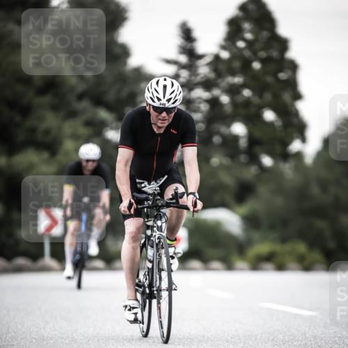 21.06.2026 - 29. Vierlanden-Triathlon H.Heesch http://msf.ph/oto/9904222 21.06.2026 10:18:36 Radfahren 442, 446 meine-sportfotos.de