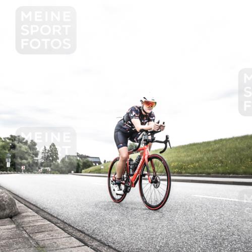 21.06.2026 - 29. Vierlanden-Triathlon H.Heesch http://msf.ph/oto/9904223 21.06.2026 10:25:30 Radfahren 540 meine-sportfotos.de