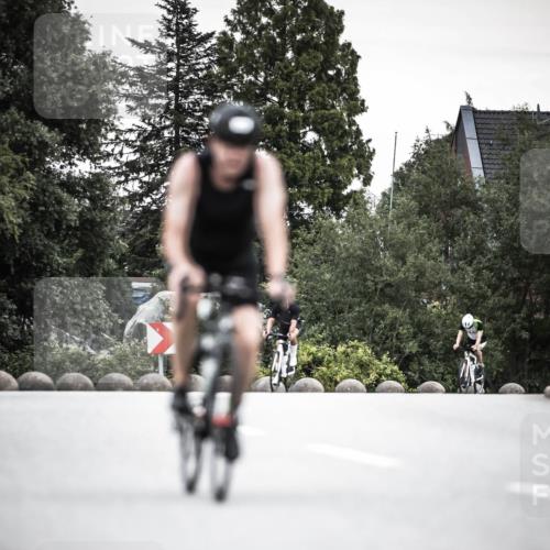 21.06.2026 - 29. Vierlanden-Triathlon H.Heesch http://msf.ph/oto/9904224 21.06.2026 10:19:50 Radfahren 18, 21, 69, 146, 268, 400 meine-sportfotos.de