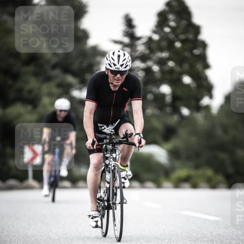 21.06.2026 - 29. Vierlanden-Triathlon H.Heesch http://msf.ph/oto/9904225 21.06.2026 10:18:36 Radfahren 442, 446 meine-sportfotos.de