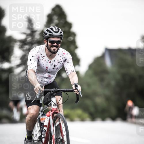 21.06.2026 - 29. Vierlanden-Triathlon H.Heesch http://msf.ph/oto/9904260 21.06.2026 10:19:52 Radfahren 18, 21, 69, 146, 163, 268, 400 meine-sportfotos.de