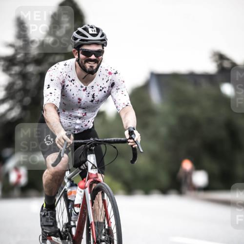 21.06.2026 - 29. Vierlanden-Triathlon H.Heesch http://msf.ph/oto/9904269 21.06.2026 10:19:52 Radfahren 18, 21, 69, 146, 163, 268, 400 meine-sportfotos.de