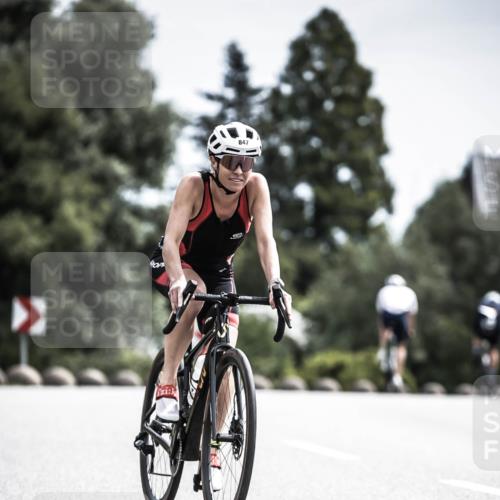 21.06.2026 - 29. Vierlanden-Triathlon H.Heesch http://msf.ph/oto/9904272 21.06.2026 11:37:03 Radfahren 48, 100, 847, 865 meine-sportfotos.de