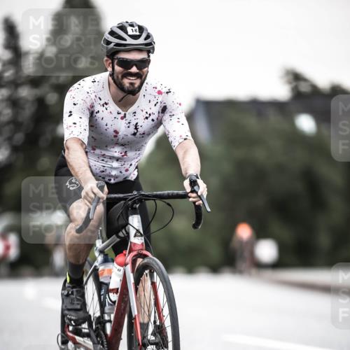 21.06.2026 - 29. Vierlanden-Triathlon H.Heesch http://msf.ph/oto/9904275 21.06.2026 10:19:52 Radfahren 18, 21, 69, 146, 163, 268, 400 meine-sportfotos.de