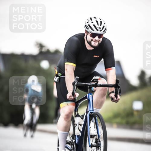 21.06.2026 - 29. Vierlanden-Triathlon H.Heesch http://msf.ph/oto/9904303 21.06.2026 10:18:38 Radfahren 148, 442, 446 meine-sportfotos.de
