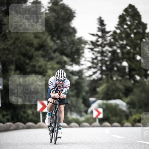 21.06.2026 - 29. Vierlanden-Triathlon H.Heesch http://msf.ph/oto/9904308 21.06.2026 10:18:46 Radfahren 148, 290 meine-sportfotos.de