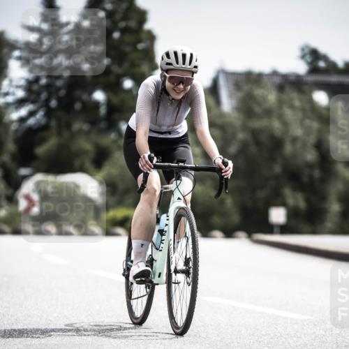 21.06.2026 - 29. Vierlanden-Triathlon H.Heesch http://msf.ph/oto/9904331 21.06.2026 11:37:14 Radfahren 48, 724, 834, 856, 861 meine-sportfotos.de