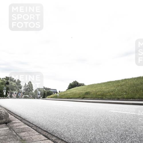 21.06.2026 - 29. Vierlanden-Triathlon H.Heesch http://msf.ph/oto/9904359 21.06.2026 10:25:57 Radfahren 114, 382 meine-sportfotos.de