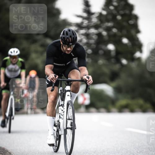 21.06.2026 - 29. Vierlanden-Triathlon H.Heesch http://msf.ph/oto/9904367 21.06.2026 10:19:57 Radfahren 69, 79, 146, 163, 268, 432 meine-sportfotos.de