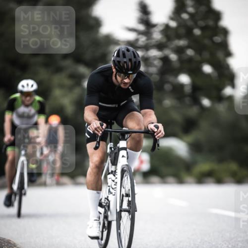 21.06.2026 - 29. Vierlanden-Triathlon H.Heesch http://msf.ph/oto/9904370 21.06.2026 10:19:58 Radfahren 69, 79, 163, 432 meine-sportfotos.de
