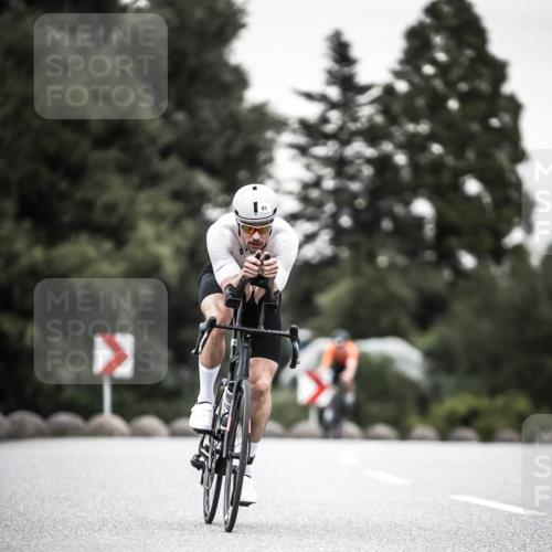21.06.2026 - 29. Vierlanden-Triathlon H.Heesch http://msf.ph/oto/9904381 21.06.2026 10:18:56 Radfahren 81, 164, 283 meine-sportfotos.de