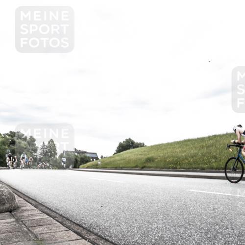 21.06.2026 - 29. Vierlanden-Triathlon H.Heesch http://msf.ph/oto/9904388 21.06.2026 10:25:58 Radfahren 8, 382, 383, 384 meine-sportfotos.de