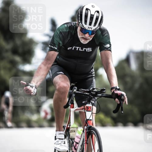 21.06.2026 - 29. Vierlanden-Triathlon H.Heesch http://msf.ph/oto/9904396 21.06.2026 11:36:16 Radfahren 43, 771, 833, 888 meine-sportfotos.de