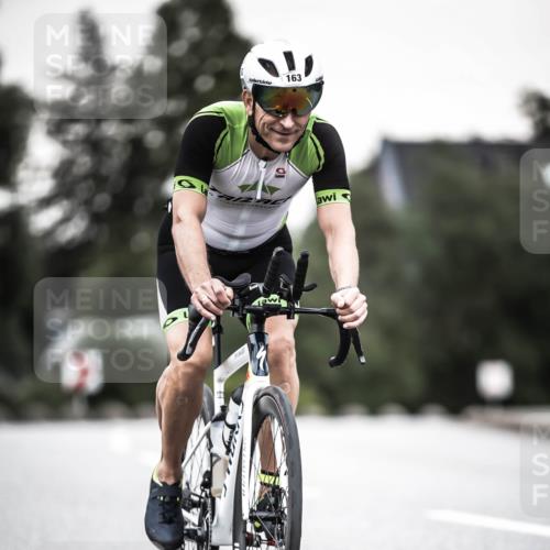21.06.2026 - 29. Vierlanden-Triathlon H.Heesch http://msf.ph/oto/9904406 21.06.2026 10:19:59 Radfahren 69, 79, 163, 244, 432 meine-sportfotos.de