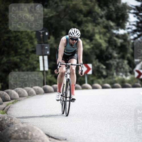 21.06.2026 - 29. Vierlanden-Triathlon H.Heesch http://msf.ph/oto/9904434 21.06.2026 11:36:20 Radfahren 43, 246, 771, 833 meine-sportfotos.de
