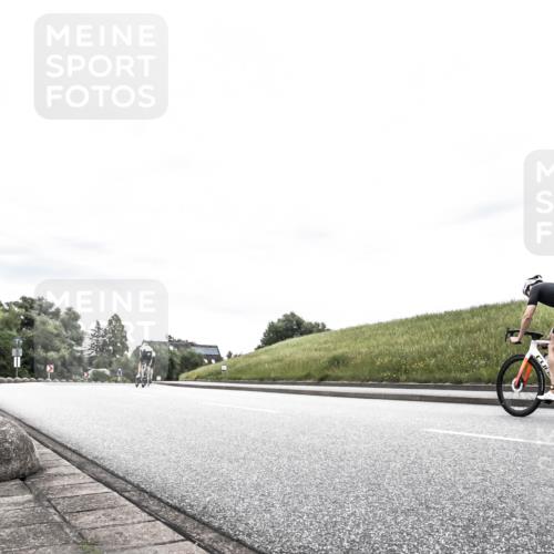 21.06.2026 - 29. Vierlanden-Triathlon H.Heesch http://msf.ph/oto/9904438 21.06.2026 10:26:14 Radfahren 613 meine-sportfotos.de