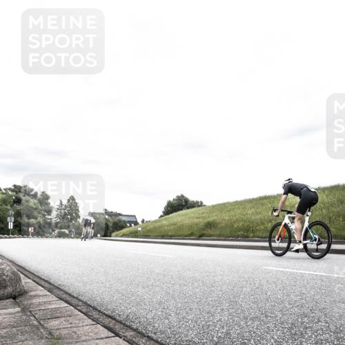 21.06.2026 - 29. Vierlanden-Triathlon H.Heesch http://msf.ph/oto/9904442 21.06.2026 10:26:14 Radfahren 613 meine-sportfotos.de