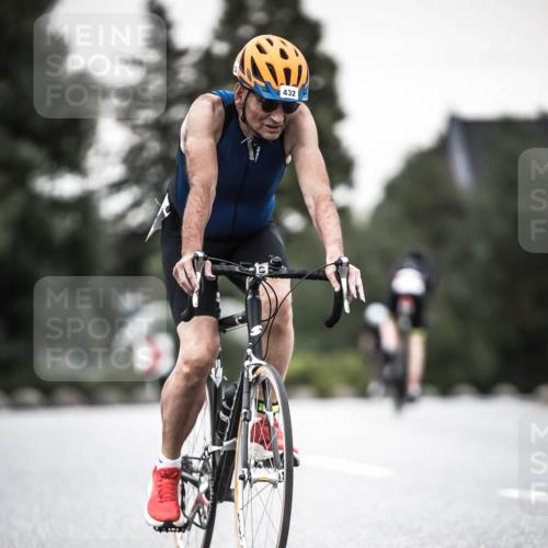 21.06.2026 - 29. Vierlanden-Triathlon H.Heesch http://msf.ph/oto/9904443 21.06.2026 10:20:02 Radfahren 16, 79, 163, 244, 412, 432 meine-sportfotos.de