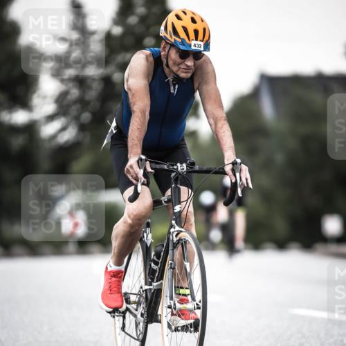 21.06.2026 - 29. Vierlanden-Triathlon H.Heesch http://msf.ph/oto/9904448 21.06.2026 10:20:02 Radfahren 16, 79, 163, 244, 412, 432 meine-sportfotos.de