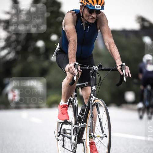21.06.2026 - 29. Vierlanden-Triathlon H.Heesch http://msf.ph/oto/9904457 21.06.2026 10:20:02 Radfahren 16, 79, 163, 244, 412, 432 meine-sportfotos.de