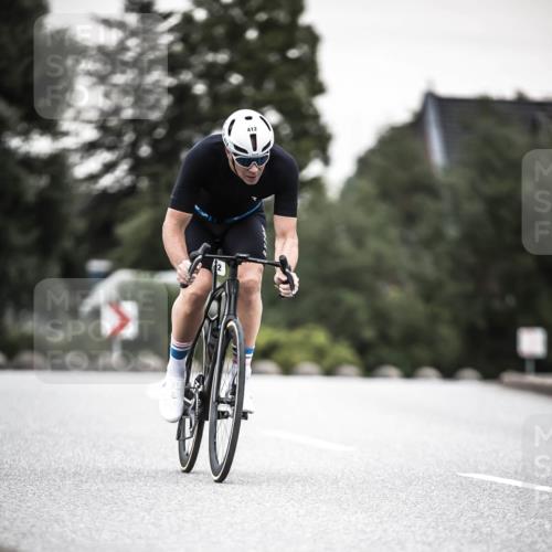 21.06.2026 - 29. Vierlanden-Triathlon H.Heesch http://msf.ph/oto/9904474 21.06.2026 10:20:08 Radfahren 15, 16, 22, 113, 244, 412 meine-sportfotos.de