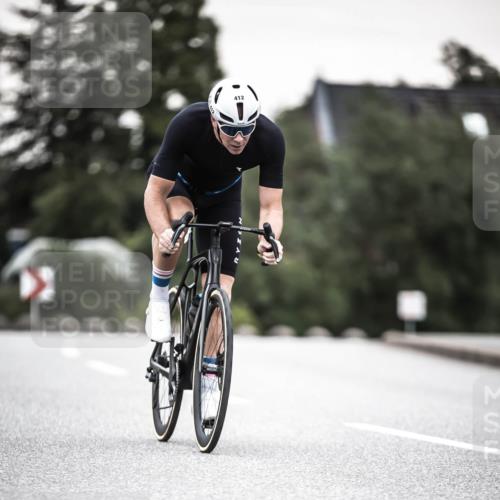 21.06.2026 - 29. Vierlanden-Triathlon H.Heesch http://msf.ph/oto/9904485 21.06.2026 10:20:08 Radfahren 15, 16, 22, 113, 244, 412 meine-sportfotos.de