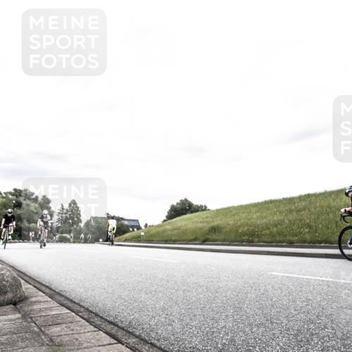 21.06.2026 - 29. Vierlanden-Triathlon H.Heesch http://msf.ph/oto/9904486 21.06.2026 10:26:36 Radfahren 46, 118, 119, 278, 328, 353, 374, 488 meine-sportfotos.de