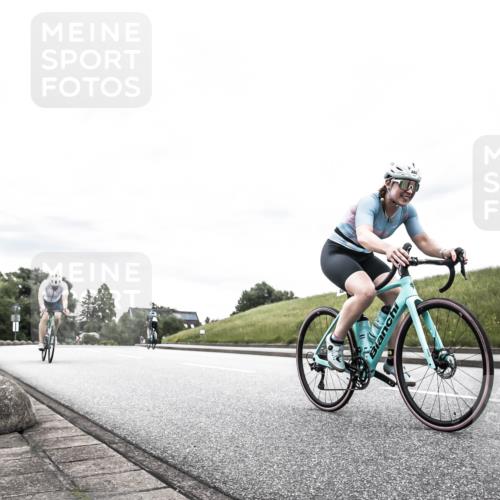21.06.2026 - 29. Vierlanden-Triathlon H.Heesch http://msf.ph/oto/9904497 21.06.2026 10:26:43 Radfahren 58, 141, 177, 219, 386, 485 meine-sportfotos.de