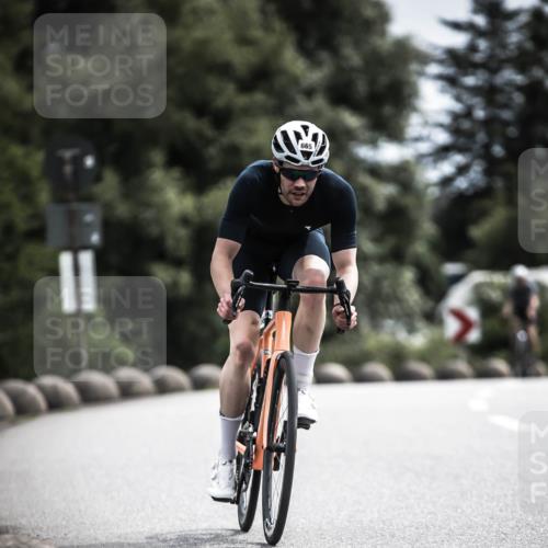21.06.2026 - 29. Vierlanden-Triathlon H.Heesch http://msf.ph/oto/9904523 21.06.2026 11:37:43 Radfahren 105, 279, 665, 719, 895 meine-sportfotos.de
