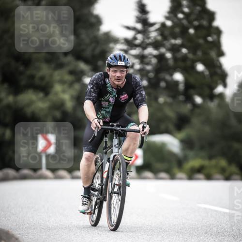 21.06.2026 - 29. Vierlanden-Triathlon H.Heesch http://msf.ph/oto/9904529 21.06.2026 10:20:28 Radfahren 176, 364, 435 meine-sportfotos.de